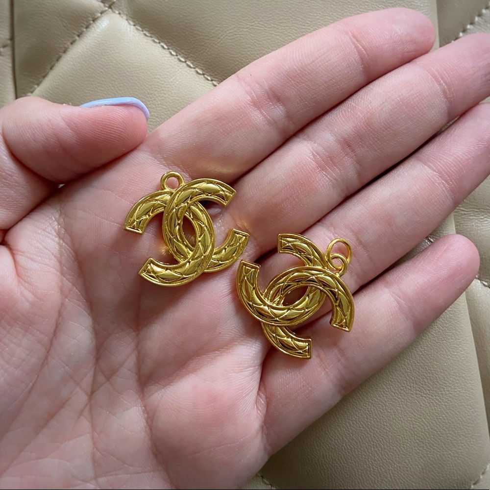 Bundle: two 26mm Chanel Gold Quilted Zipper Pulls